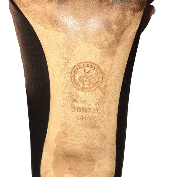 Bally Patent Leather Black Pumps Heels Embossed B all Over Gold B Logo Size 8 - Picture 12 of 14